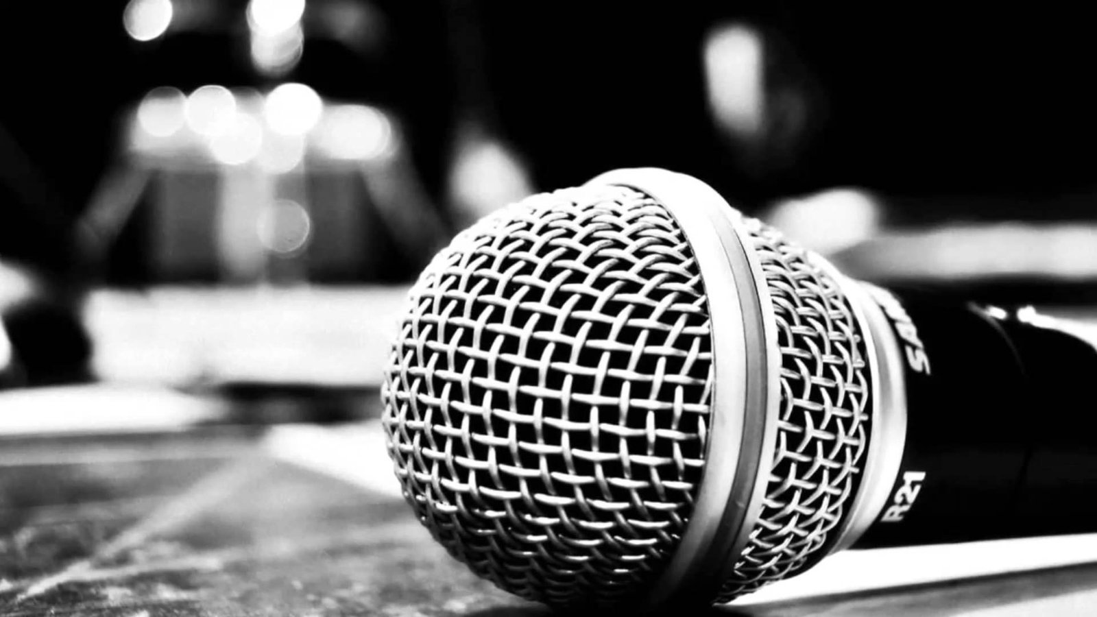 Microphone